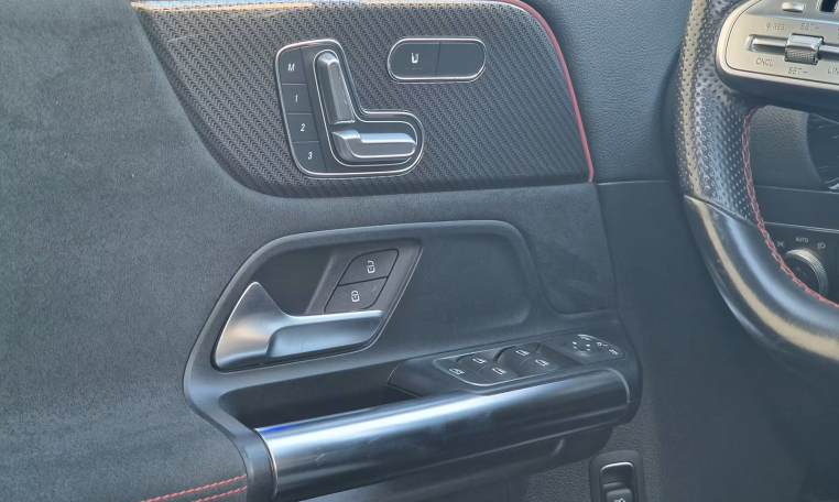 06936357-600a-4801-bab7-671636622eb7