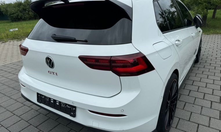 6f5e2f13-a73b-41ab-9947-8c713ea2d10b