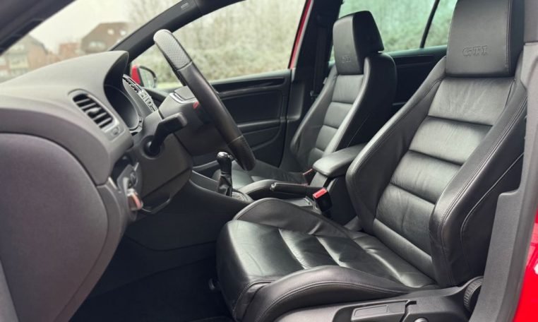 c38541aa-bf8a-499a-8b56-9b38d223275b