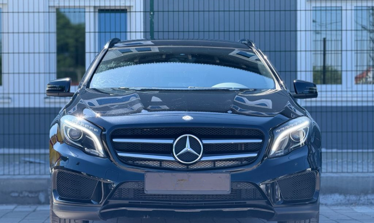 c54ef45b-6c5b-4701-8495-7501806e78cc-1