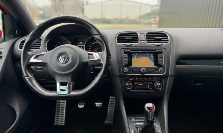 cedc040b-354d-4f3f-8a95-2d46a6215233