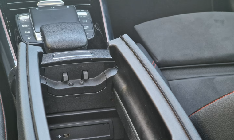 dc0a7731-31dc-4e9c-9842-b4bec5bb2ad4