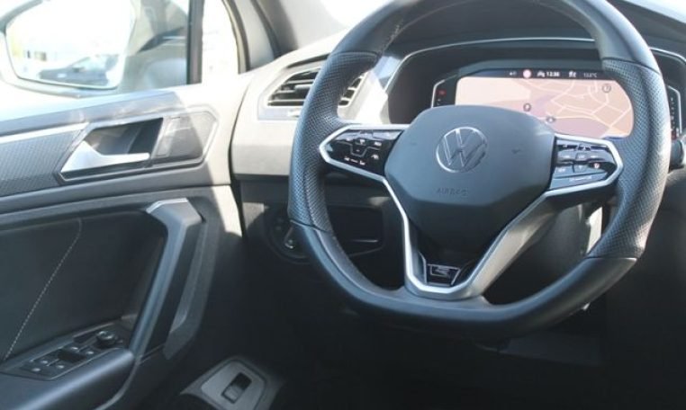 e3c4d94f-0f67-4d6b-abd9-75b8d9a7ca37