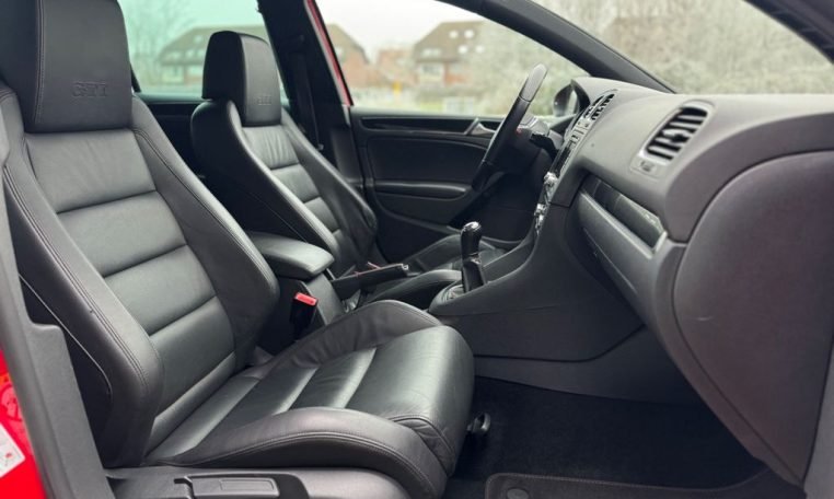 edc72718-1e7e-45df-b993-b0201478dc61