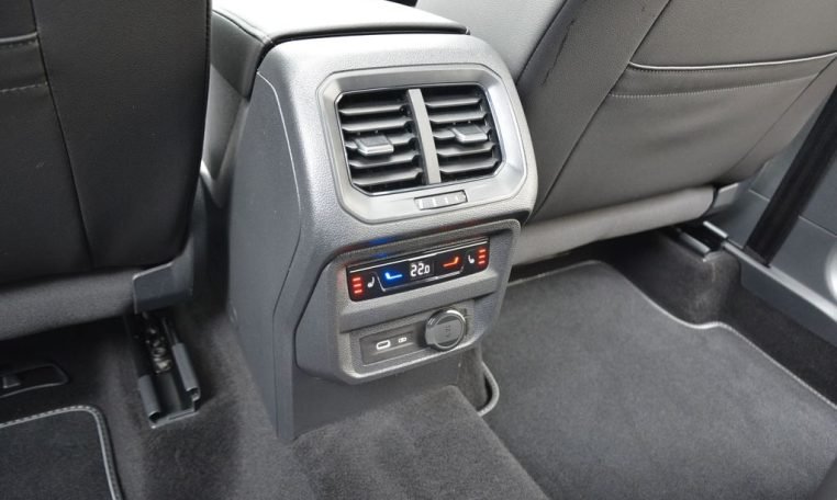 fc02a3f9-01bb-4a7d-8c1a-81d281c3415d